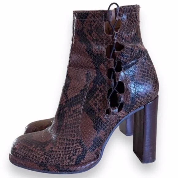 Free People Marietta Snake Heeled Boots Size 37 - Picture 1 of 10